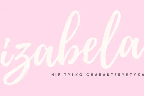 Napis "Izabela" w stylu kaligraficznym na różowym tle. Pod spodem tekst: "Nie tylko charakterystyka".