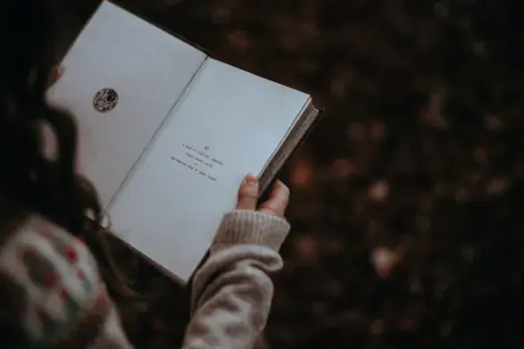 Jak literatura i świadome decyzje kształtują rozwój osobisty